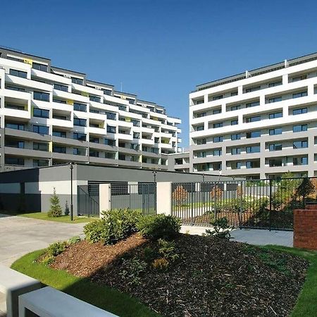 Apartman Soul 200 M Do Centra S Private Parking Free Lägenhet Košice Exteriör bild